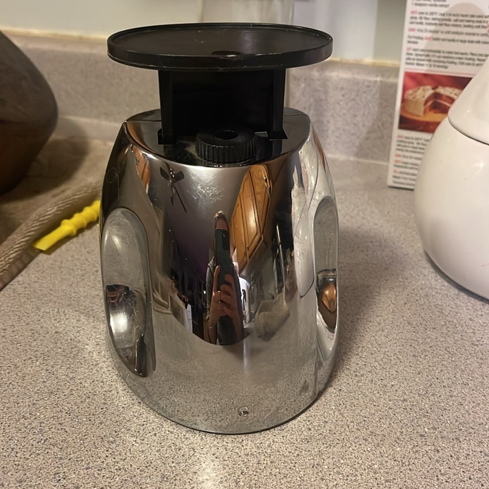 Kitchen scale - Picture 2 of 3